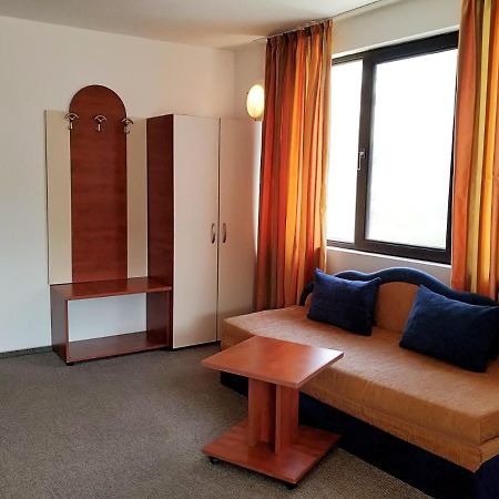 Family Hotel Rainbow Sveti Vlas Exterior photo