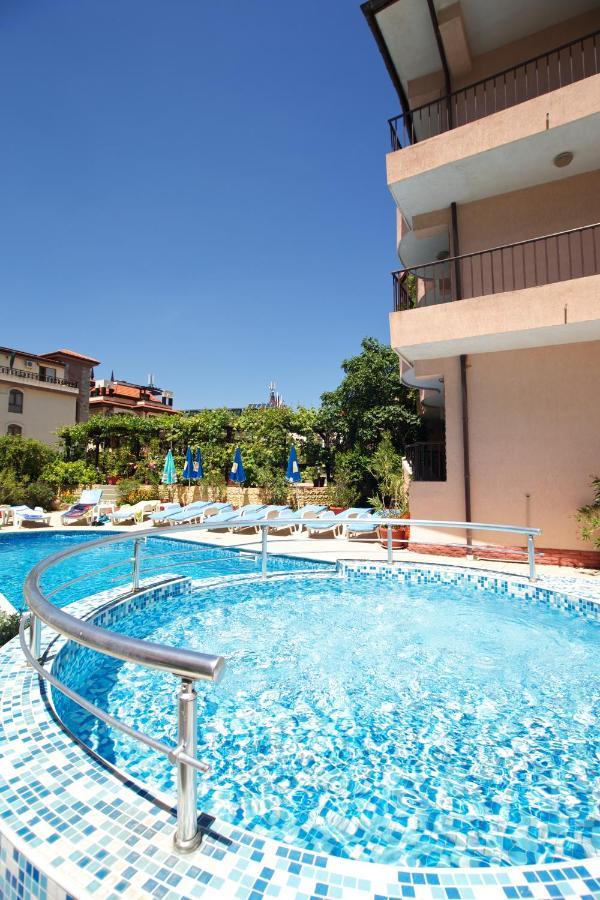 Family Hotel Rainbow Sveti Vlas Exterior photo
