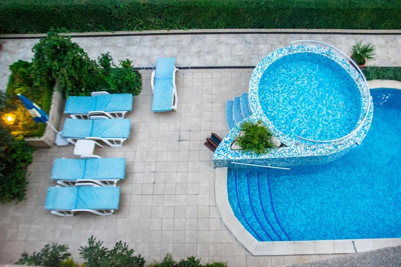 Family Hotel Rainbow Sveti Vlas Exterior photo