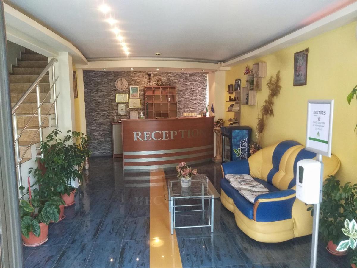 Family Hotel Rainbow Sveti Vlas Exterior photo